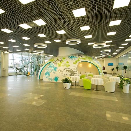 Terminal B Hotel Киев Экстерьер фото